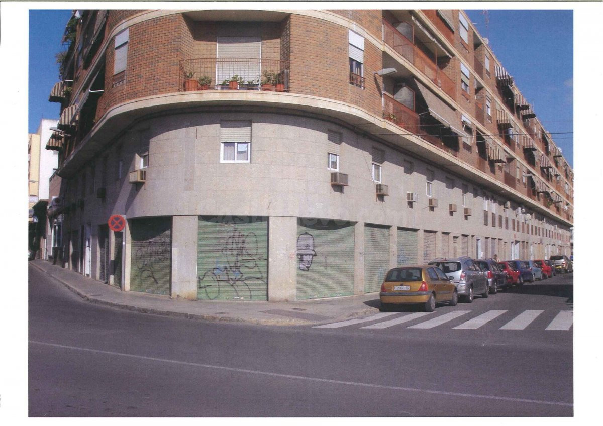 Local comercial en Elche zona Altabix, 630 m. de superficie