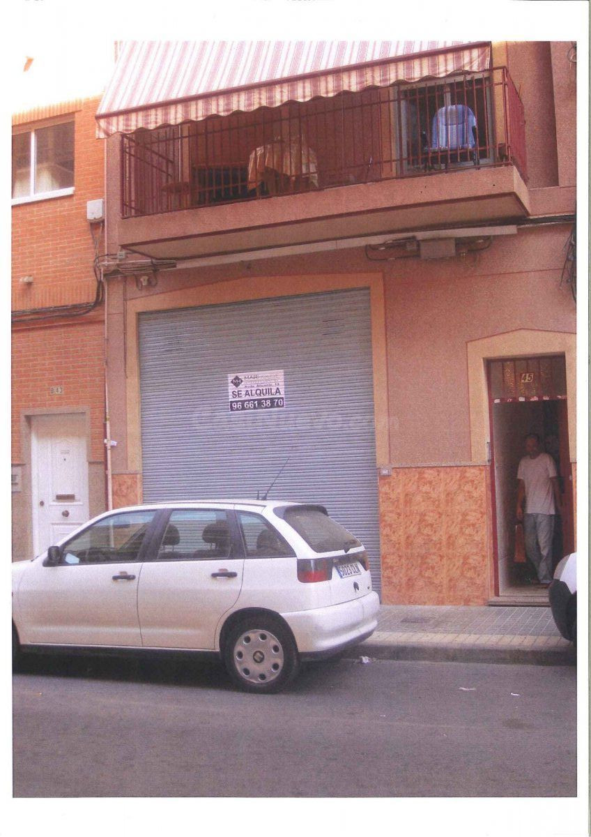 Local comercial en Elche zona Altabix, 100 m. de superficie,