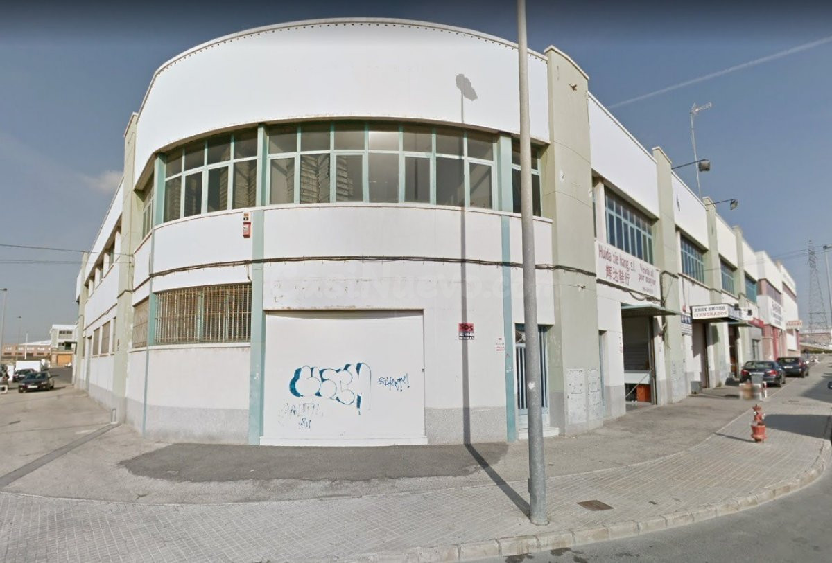 Nave industrial en Elche zona Carrus, 1300 m2