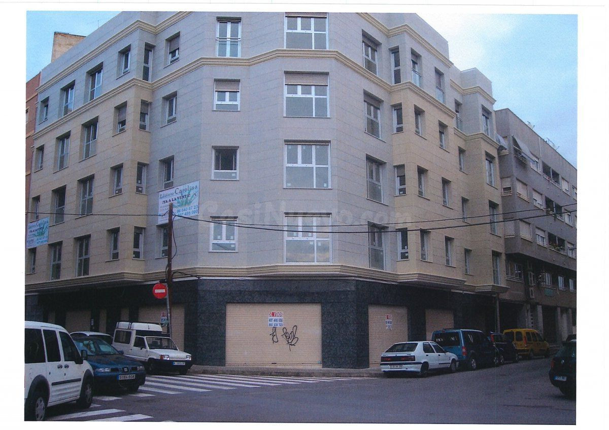 Local comercial en Elche zona Plaza Benidorm-Altabix, 300 m2