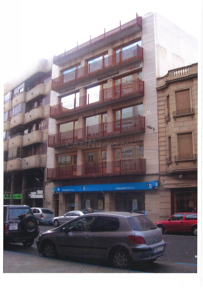 Oficina en Elche zona Asilo - Pisos Azules, 300 m2.