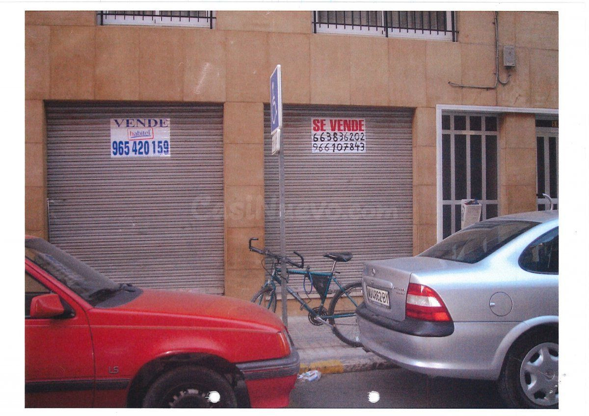 Local comercial en Elche zona Plaza Crevillente, 168 m2.