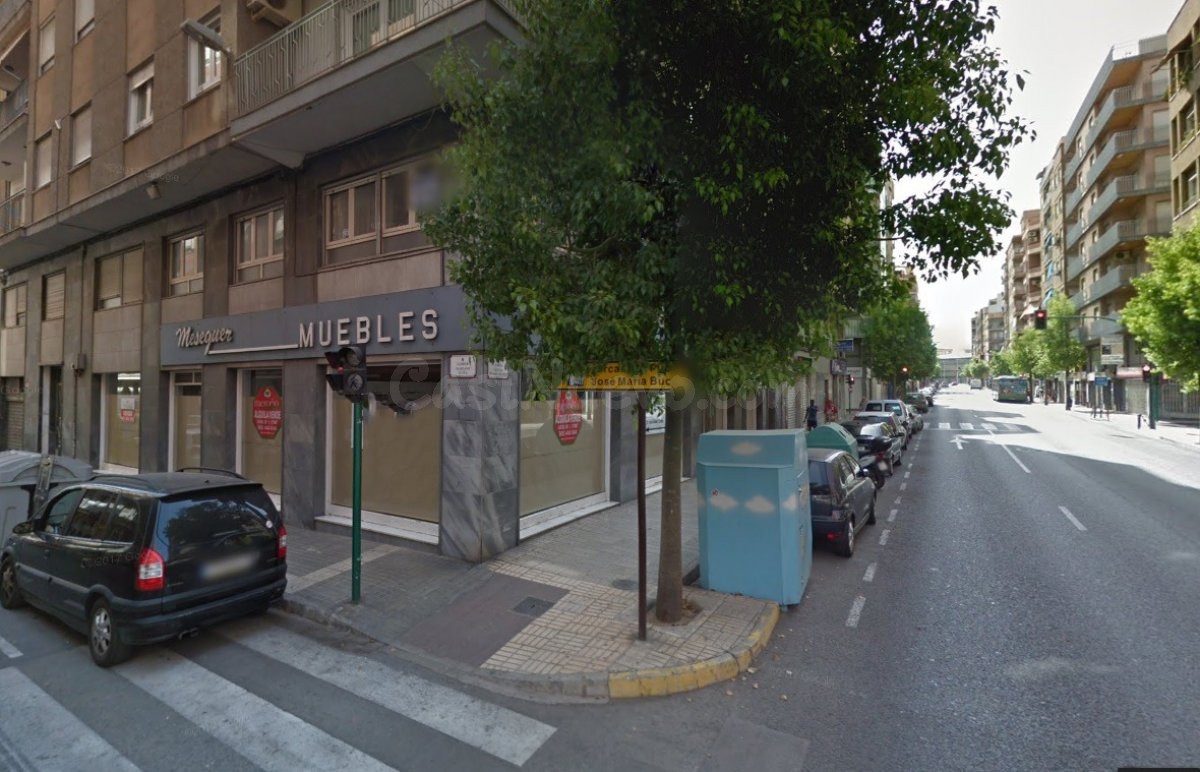 Local comercial en Elche zona Corazon de Jesus, 800 m2.