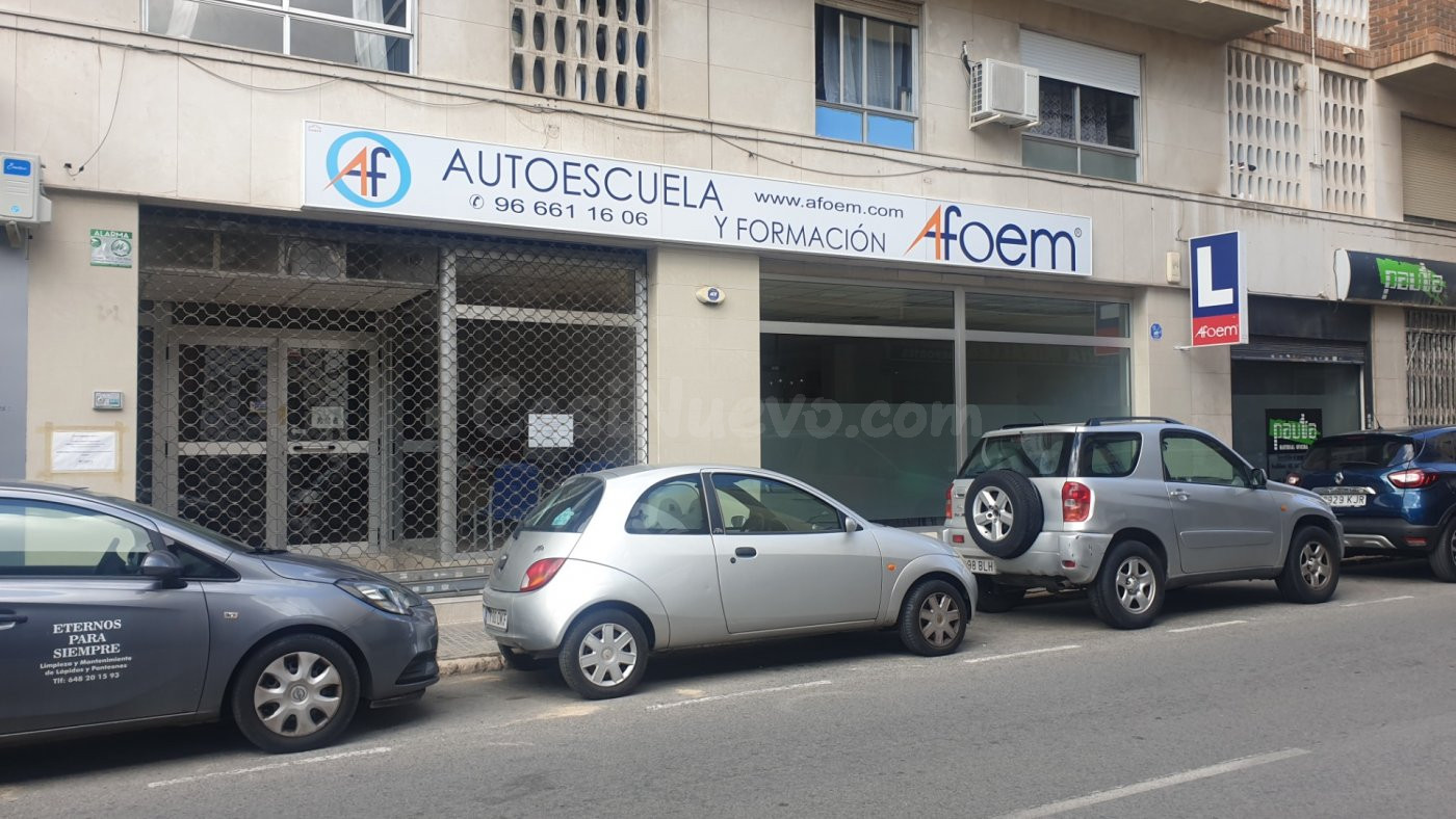 Local en venta y alquiler en Elche, zona Altabix
