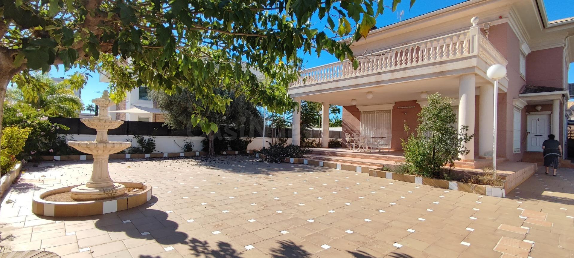 CHALET EN VENTA CIUDAD JARDIN