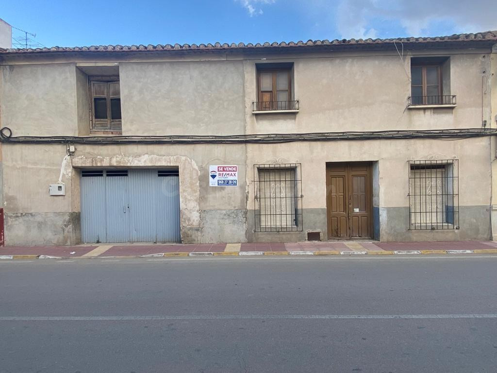 Casa con Terreno en pleno centro de Librilla