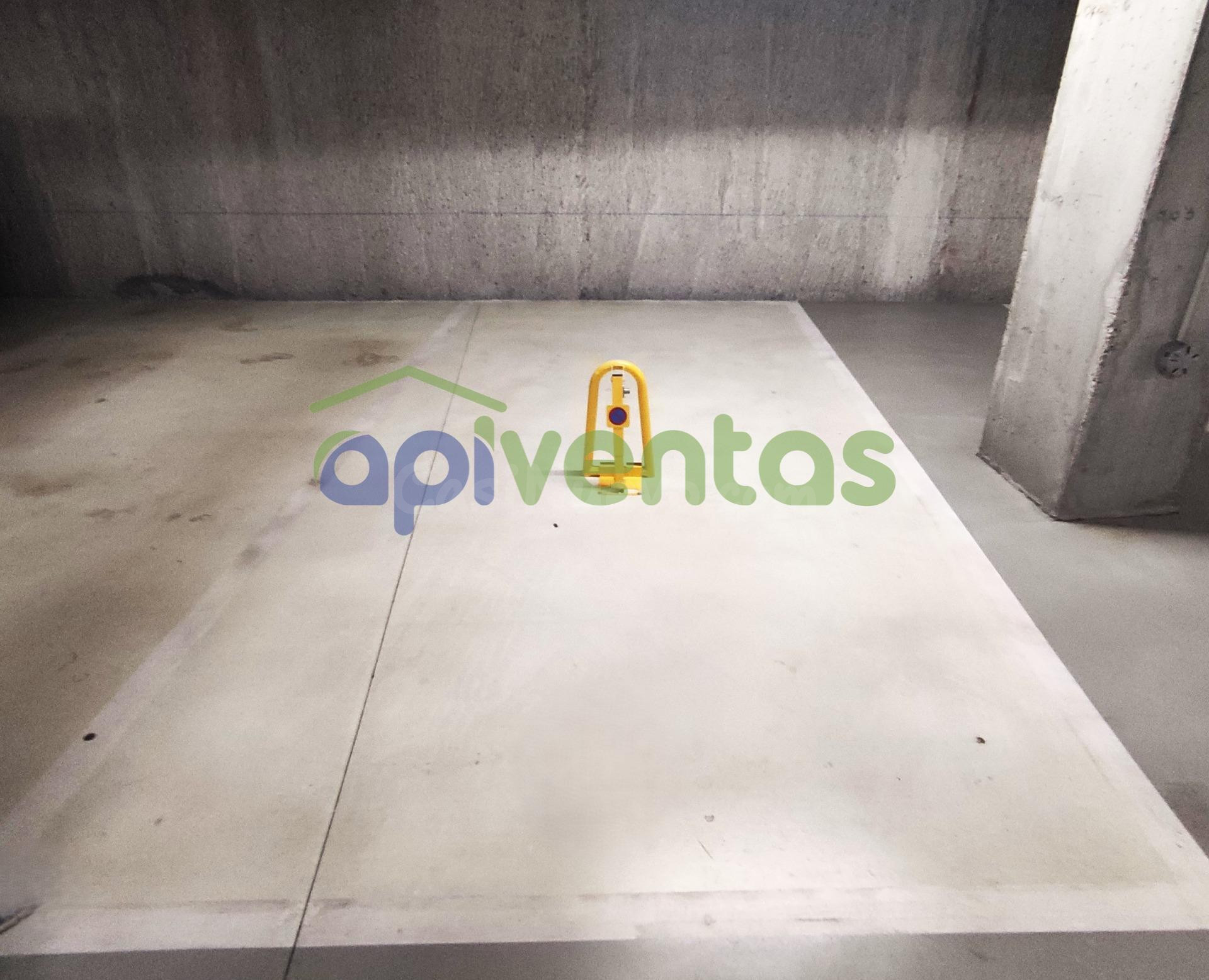 Alquiler plaza de garaje en Avd. Juan Carlos I, Lorca