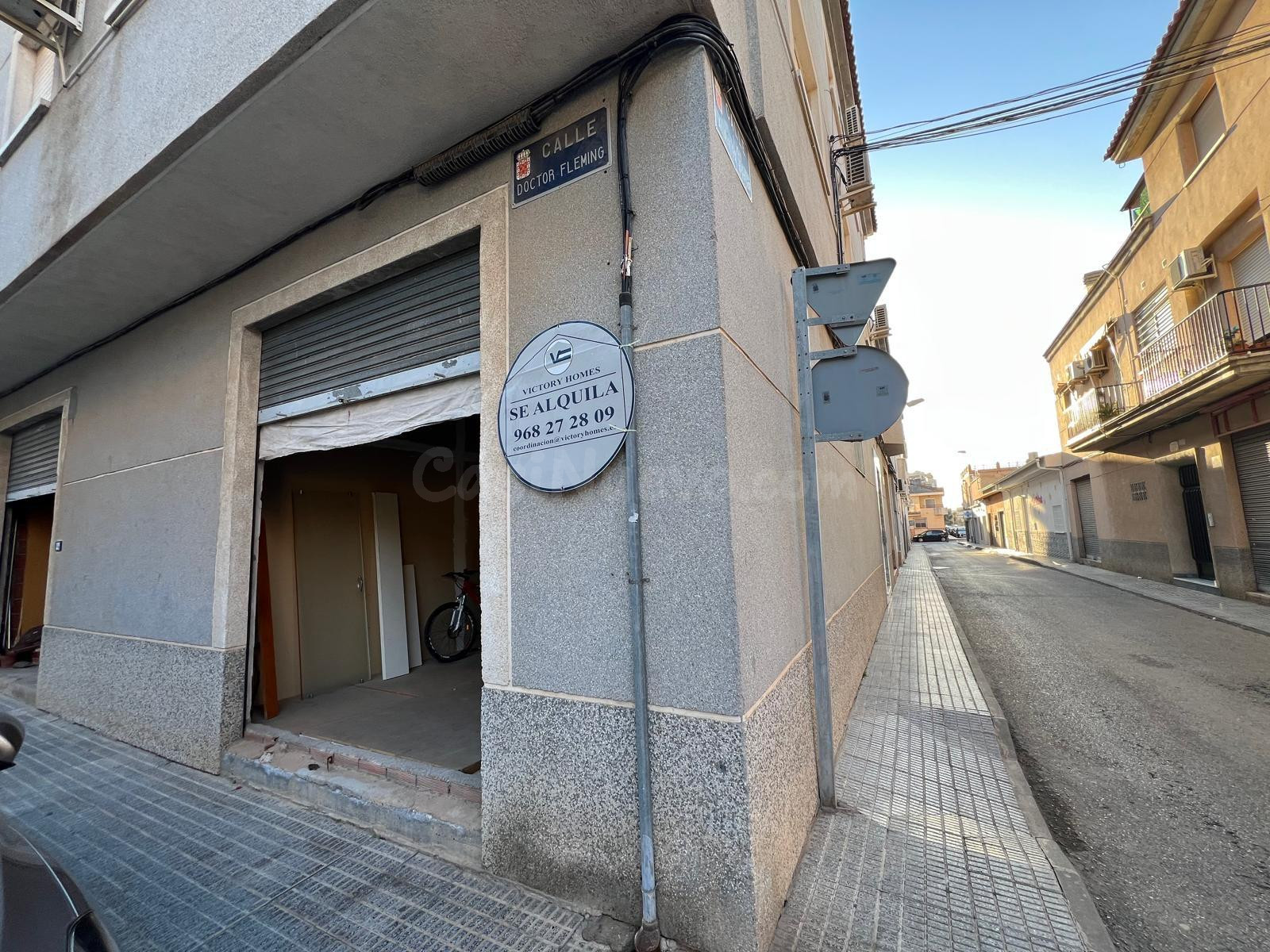 LOCAL COMERCIAL EN ALQUILER EN ZARANDONA (MURCIA).