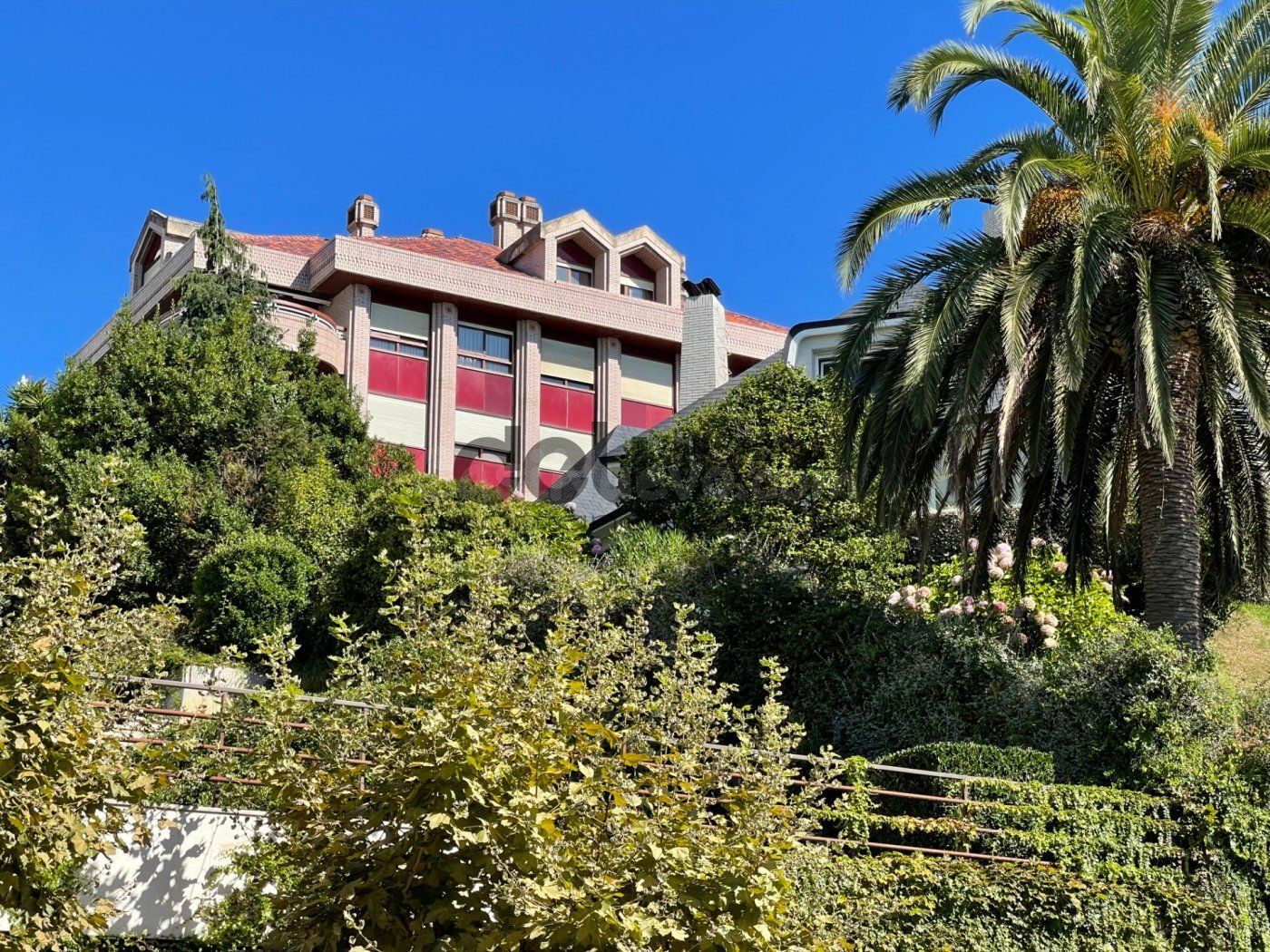 DÚPLEX CON EXCLUSIVAS VISTAS A LA BAHÍA EN PÉREZ GALDÓS