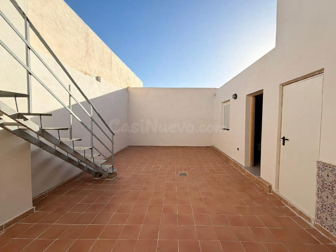 Amplia Casa en Redovan - Ideal para Familias