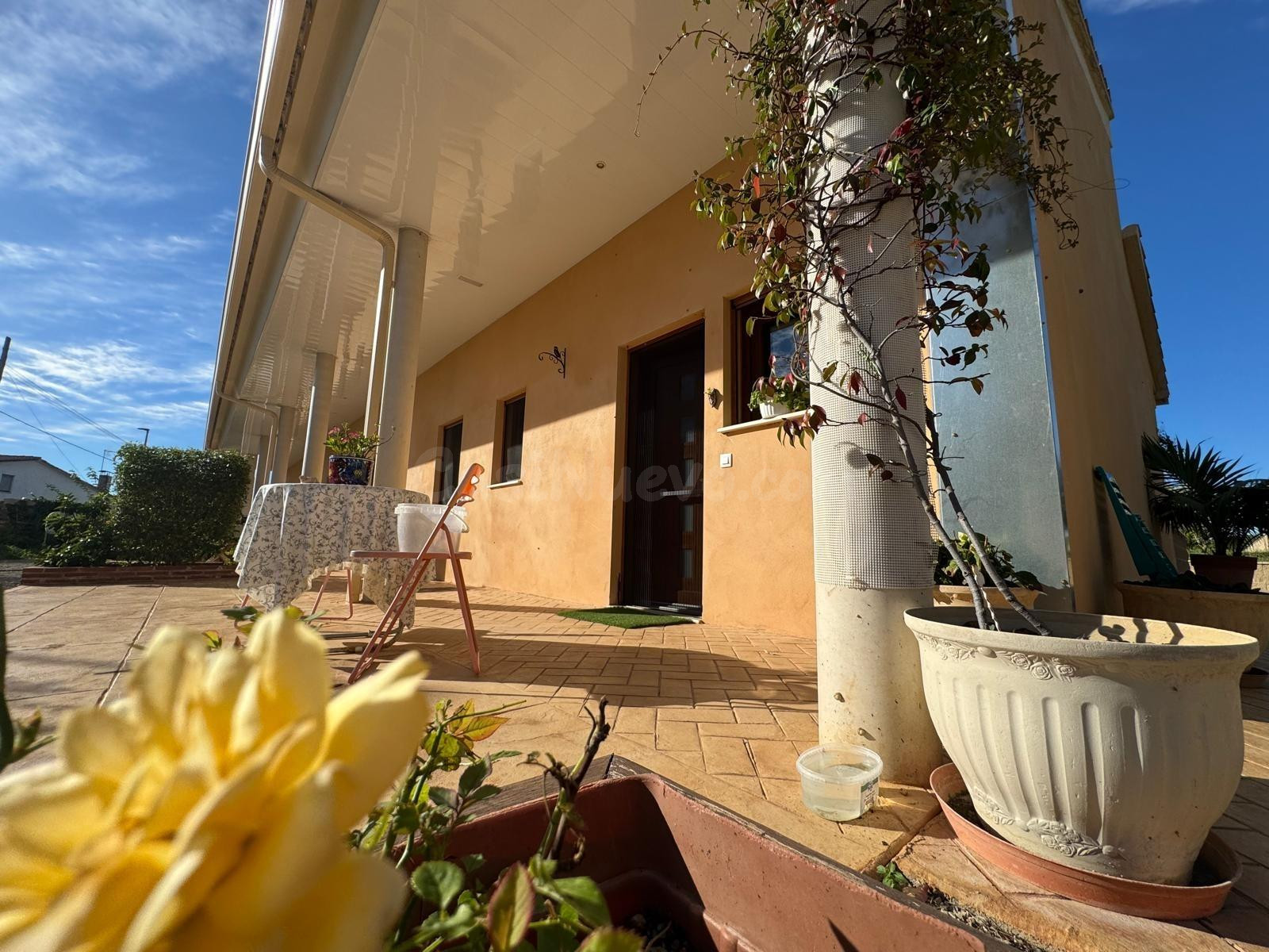 CASA ADOSADA EN COMPLEJO PRIVADO EN SANTA OLIVA-TARRAGONA