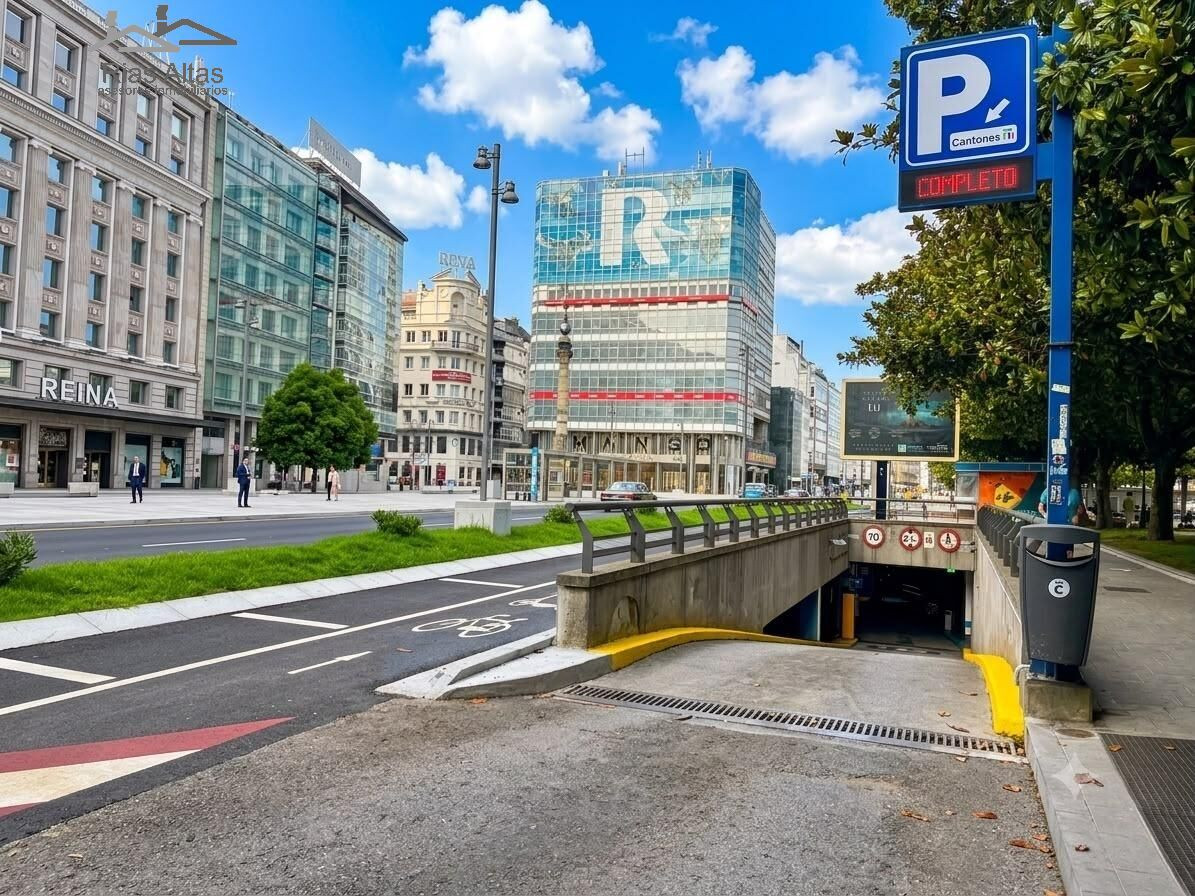 Exclusiva plaza de garaje para coche grande en el Obelisco - Cantones