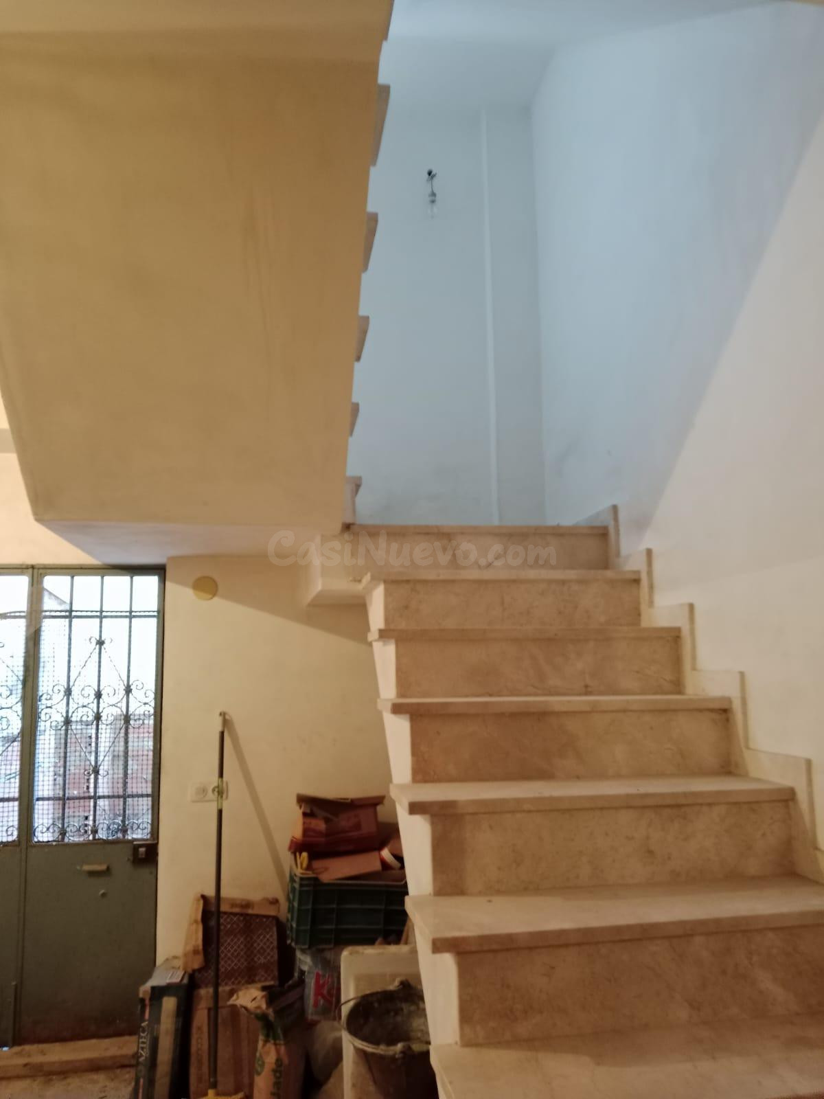 Preciosa casa en zona semicentro