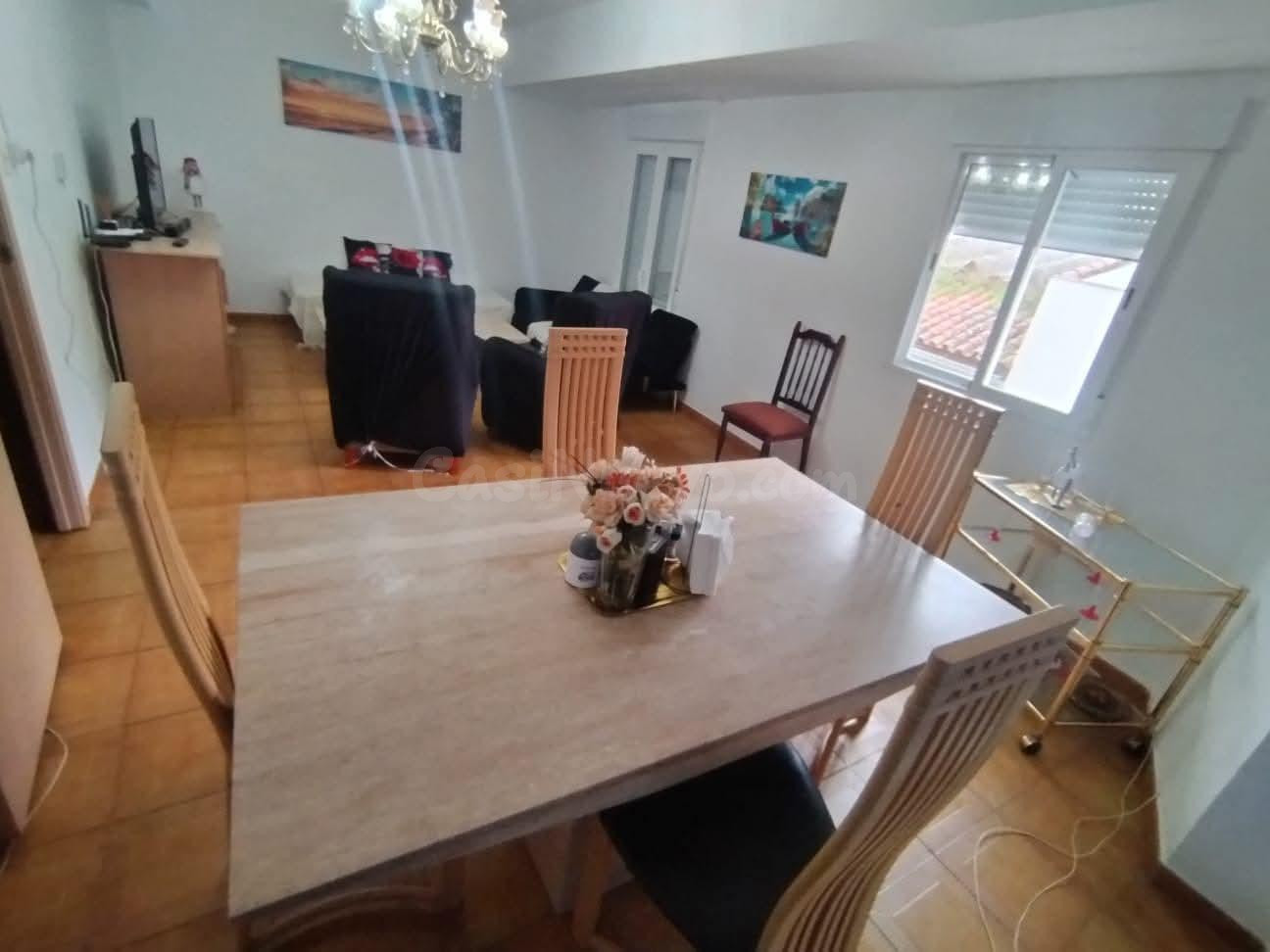 ¡Oportunidad Única! Acogedor Piso Amueblado en Aguilar de la Frontera por solo €63,000