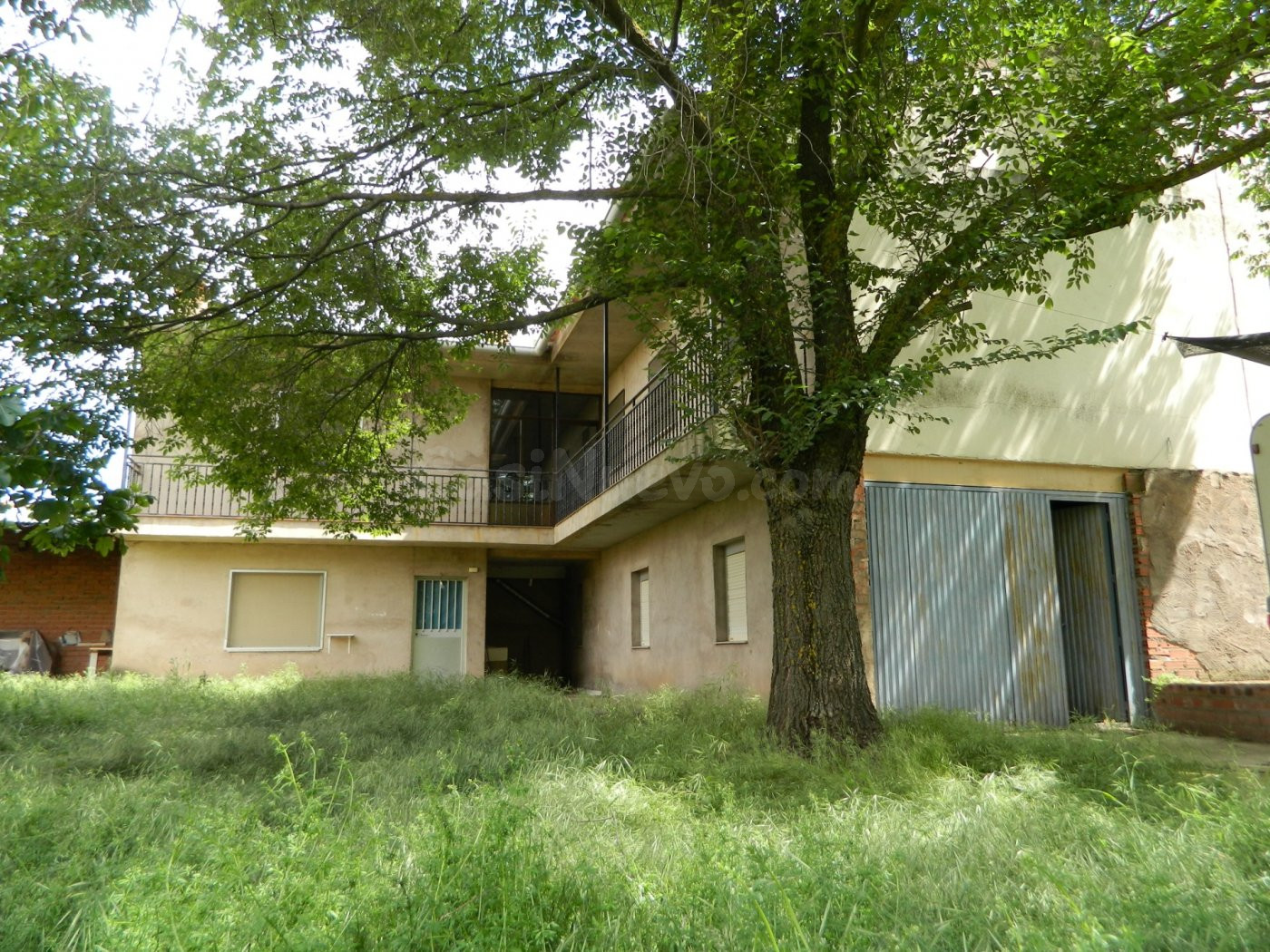 CASA CON TERRENO EN CALLE  LOPE DE VEGA 12