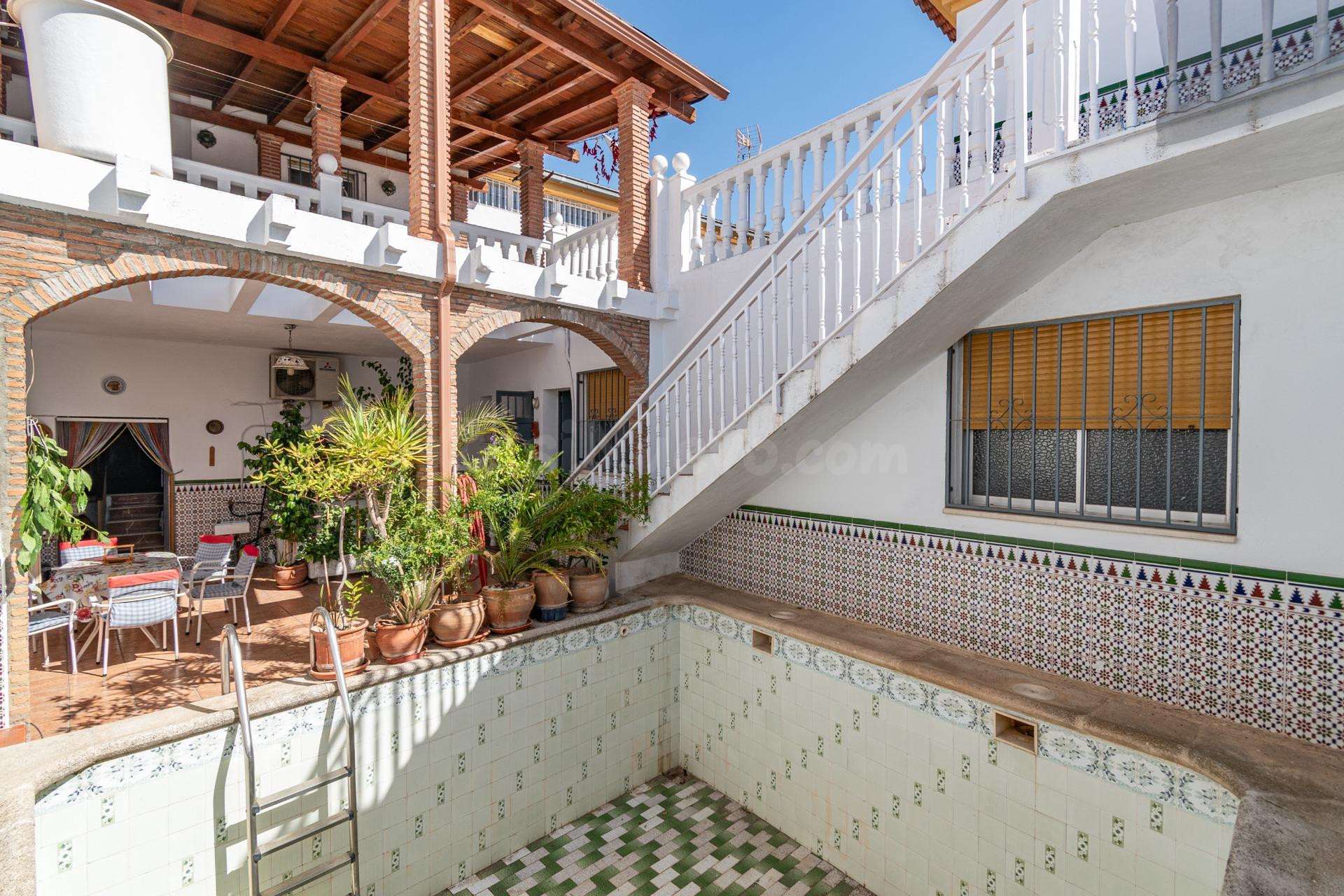 CASA EN ATARFE CON PISCINA - foto 4