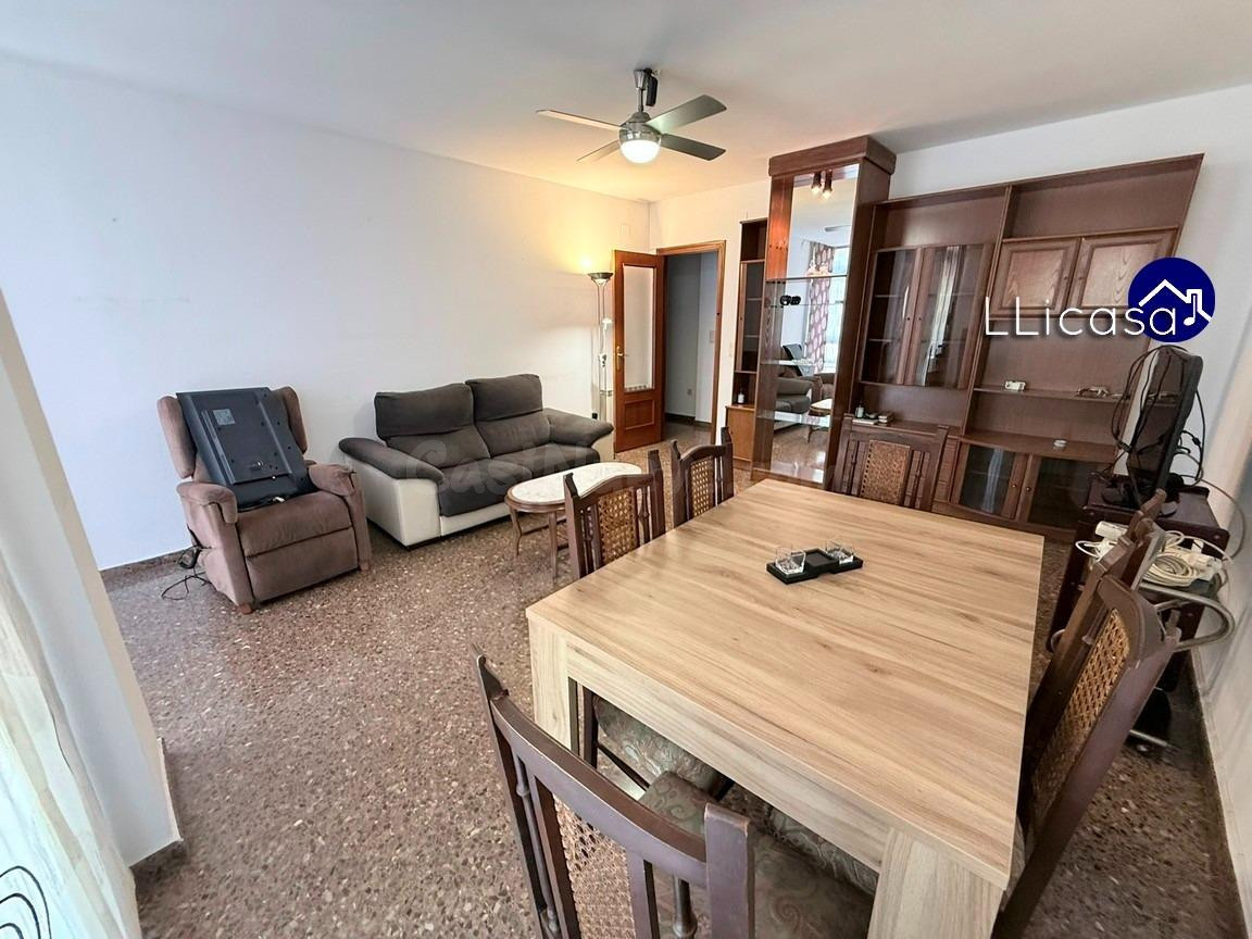 VENTA DE PISO ¡Oportunidad única en el corazón de La Eliana!