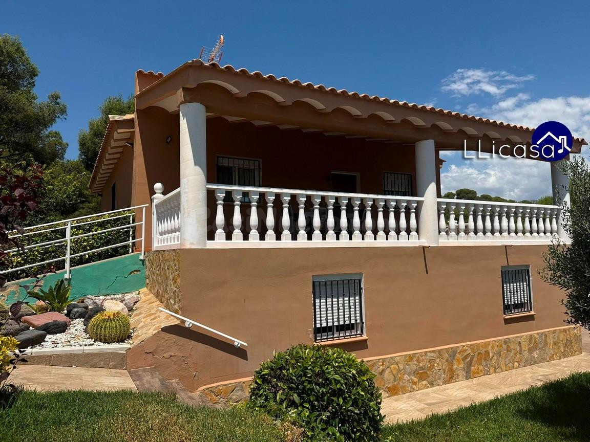 CHALET URBANO  EN URBANIZACION EL PINAR