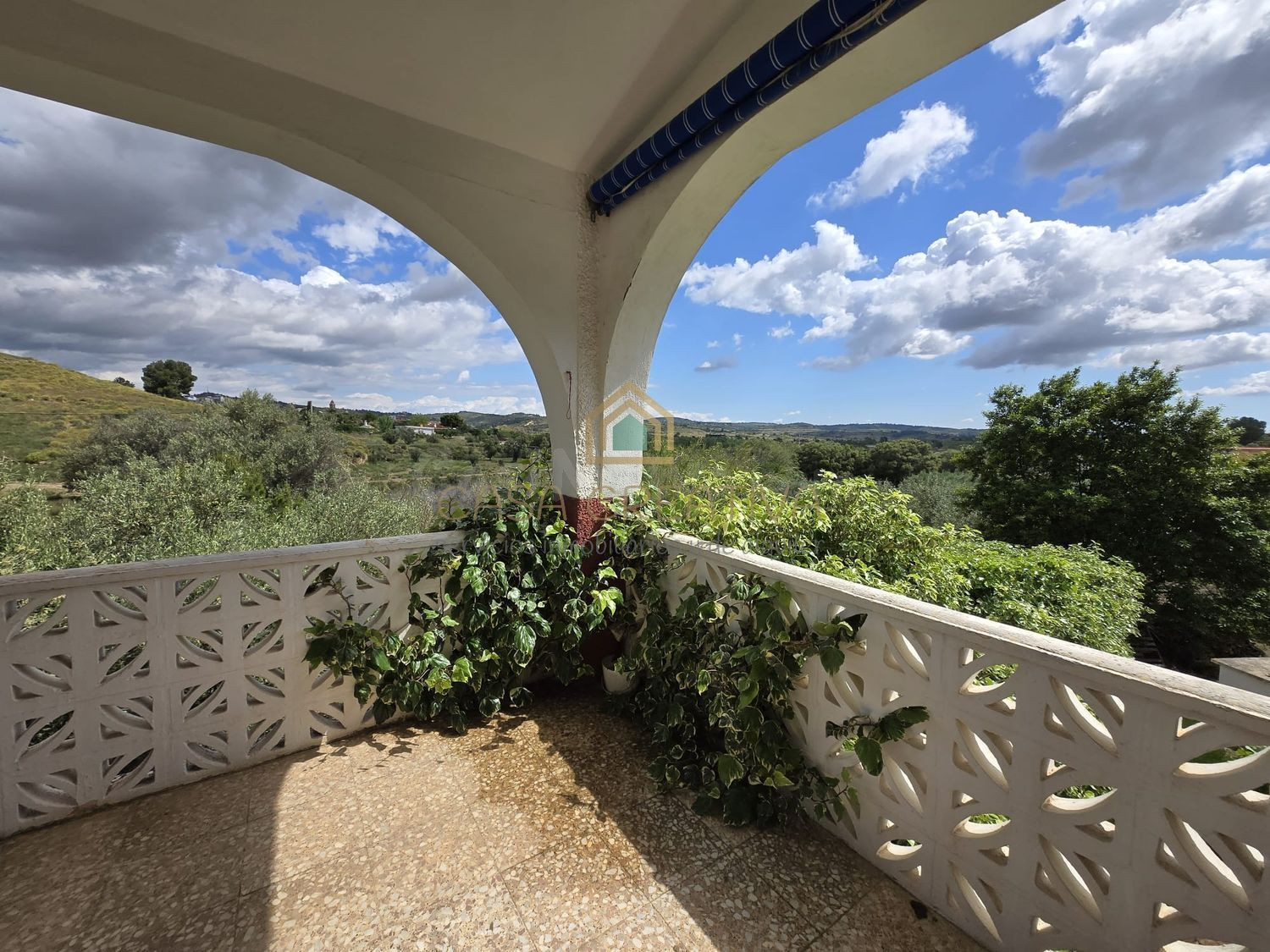 VENDO CHALET EN ALBORACHE 169.000€