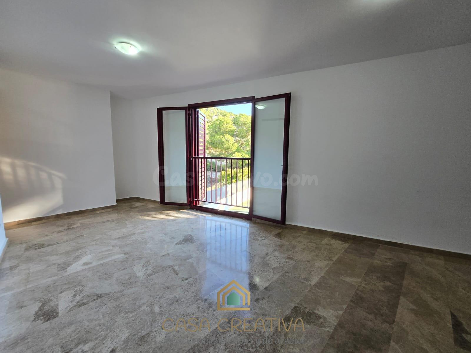 PISO EN VENTA EN NÁQUERA – URBANIZACIÓN CON PISCINA