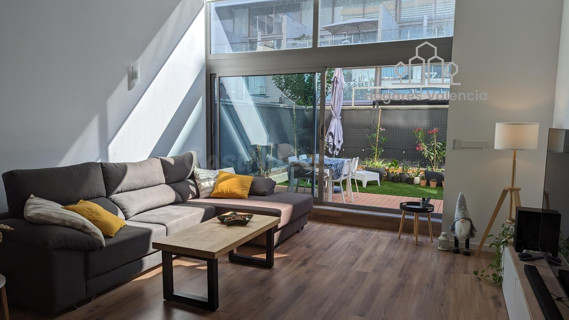 Dúplex en venta en Calle de la Creu Roja 1
