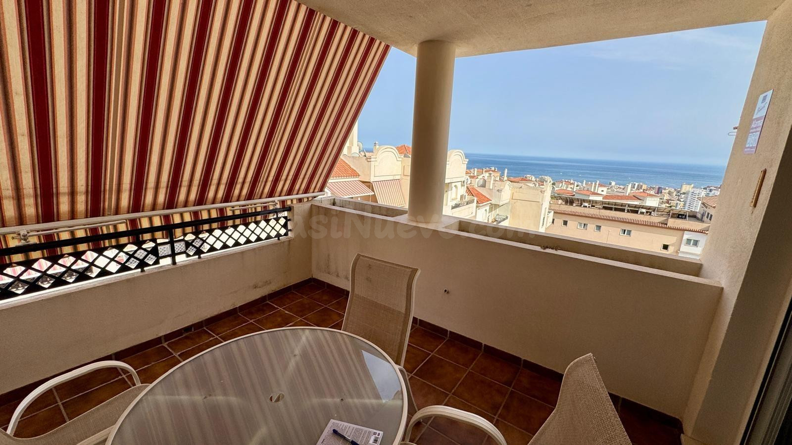 ¡TU NUEVO HOGAR EN MYRAMAR! Amplio piso con terraza, vistas al mar y urbanización premium
