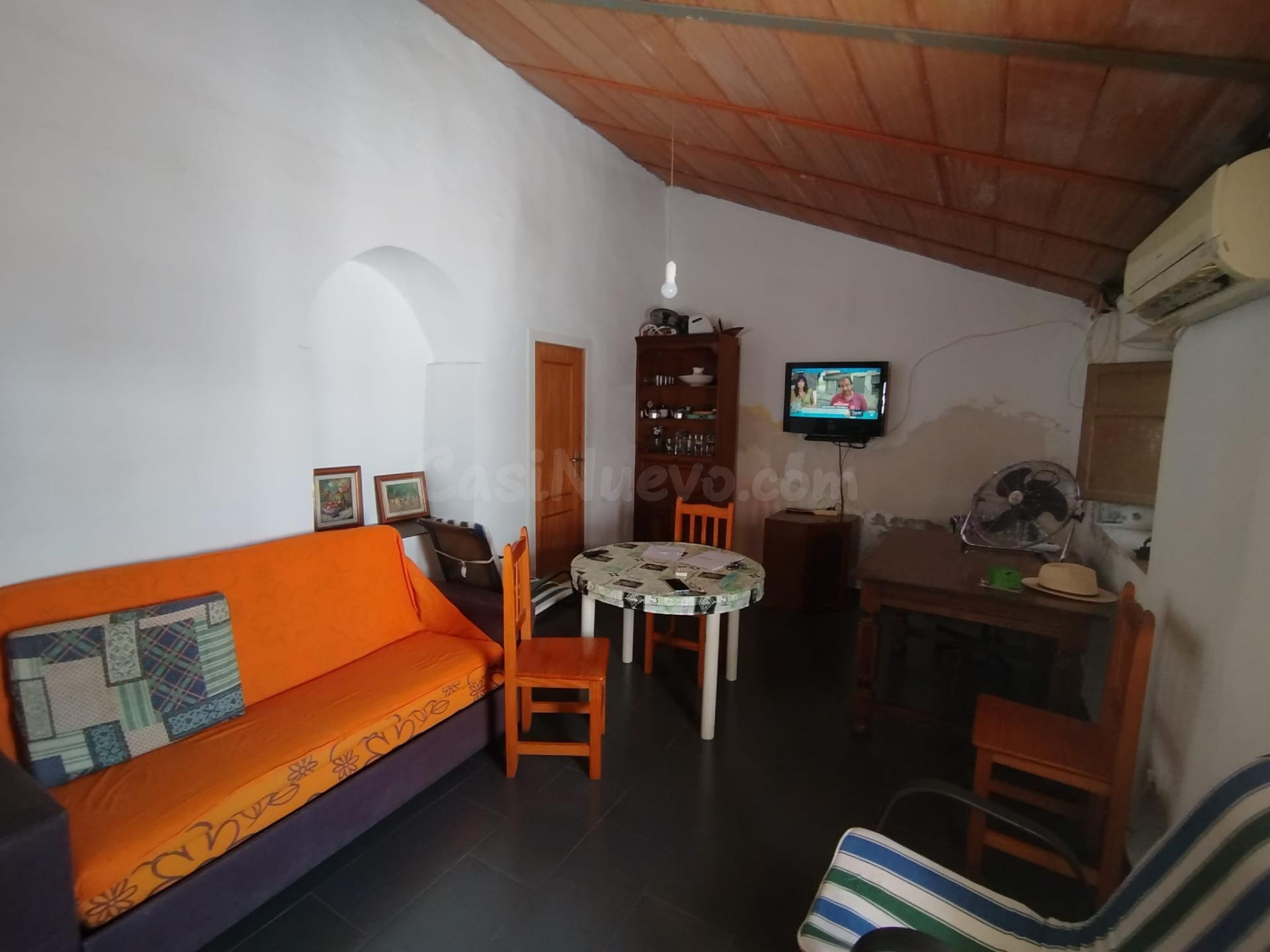 CASA EN BARRIADA LOS FERNANDEZ 2 DORMITORIOS