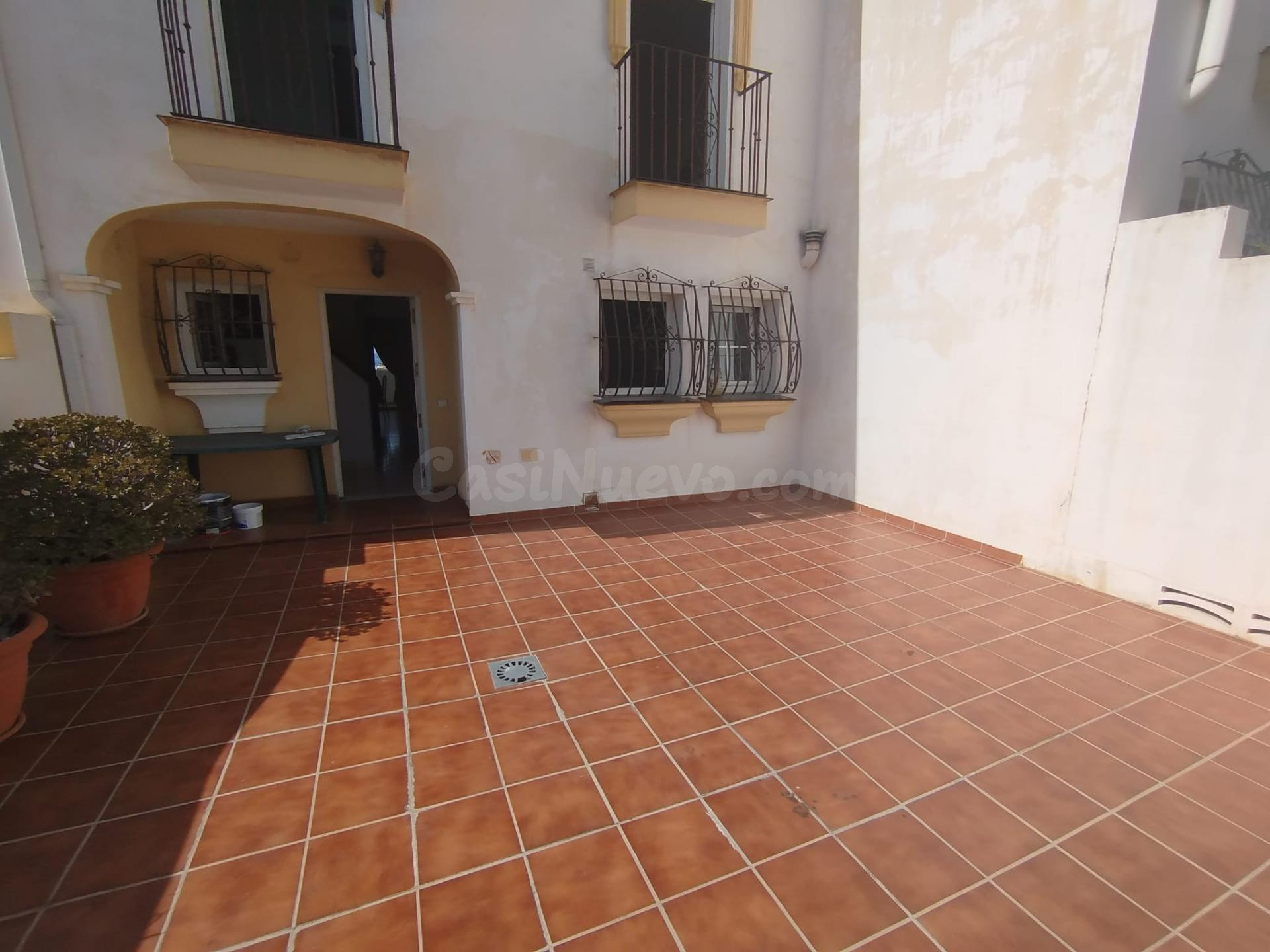 CHALET UNIFAMILIAR CON PISCINA EN TORRE DE BENAGALBON