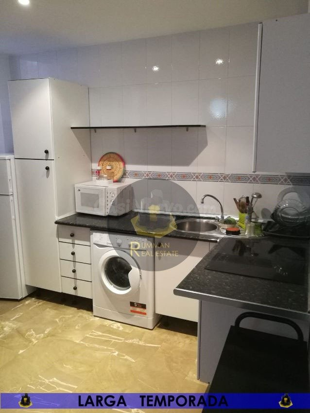 LT/ Apartamento amueblado de UN dormitorio en zona San Juan De Dios