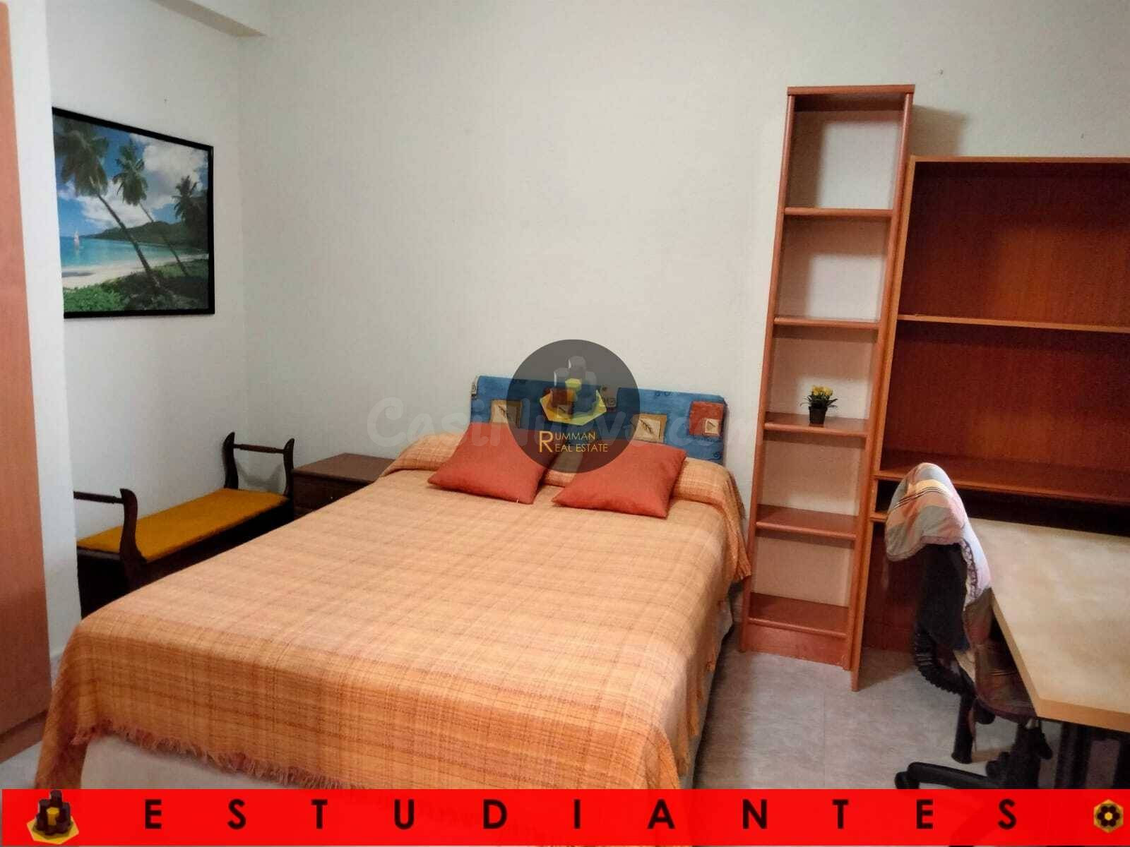 EST/ Piso de CUATRO dormitorios, zona Camino de Ronda