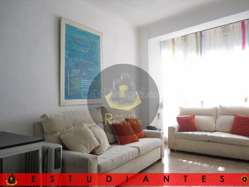 EST/ Piso de CUATRO dormitorios en Fígares-Recogidas