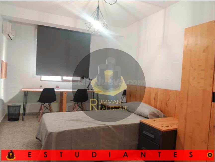 EST/ Bonito piso amueblado para ESTUDIANTES con CUATRO dormitorios en el Zaidín