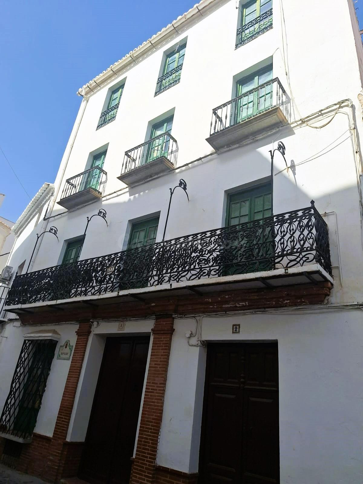 EDIFICIO EN VENTA EN ÁLORA