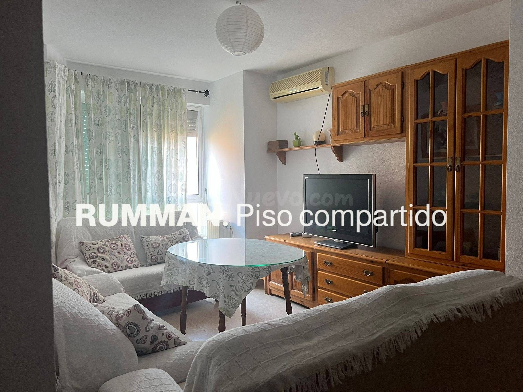 EST/ Piso de CUATRO dormitorios en zona, Joaquina Eguaras