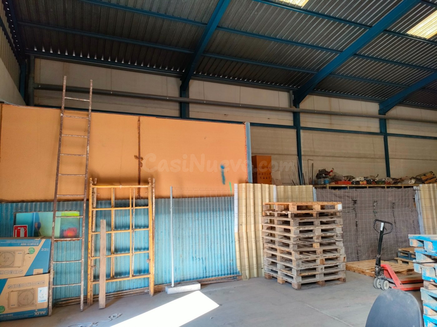 SE VENDE NAVE EN EL POLIGONO DE ANTAS - foto 3