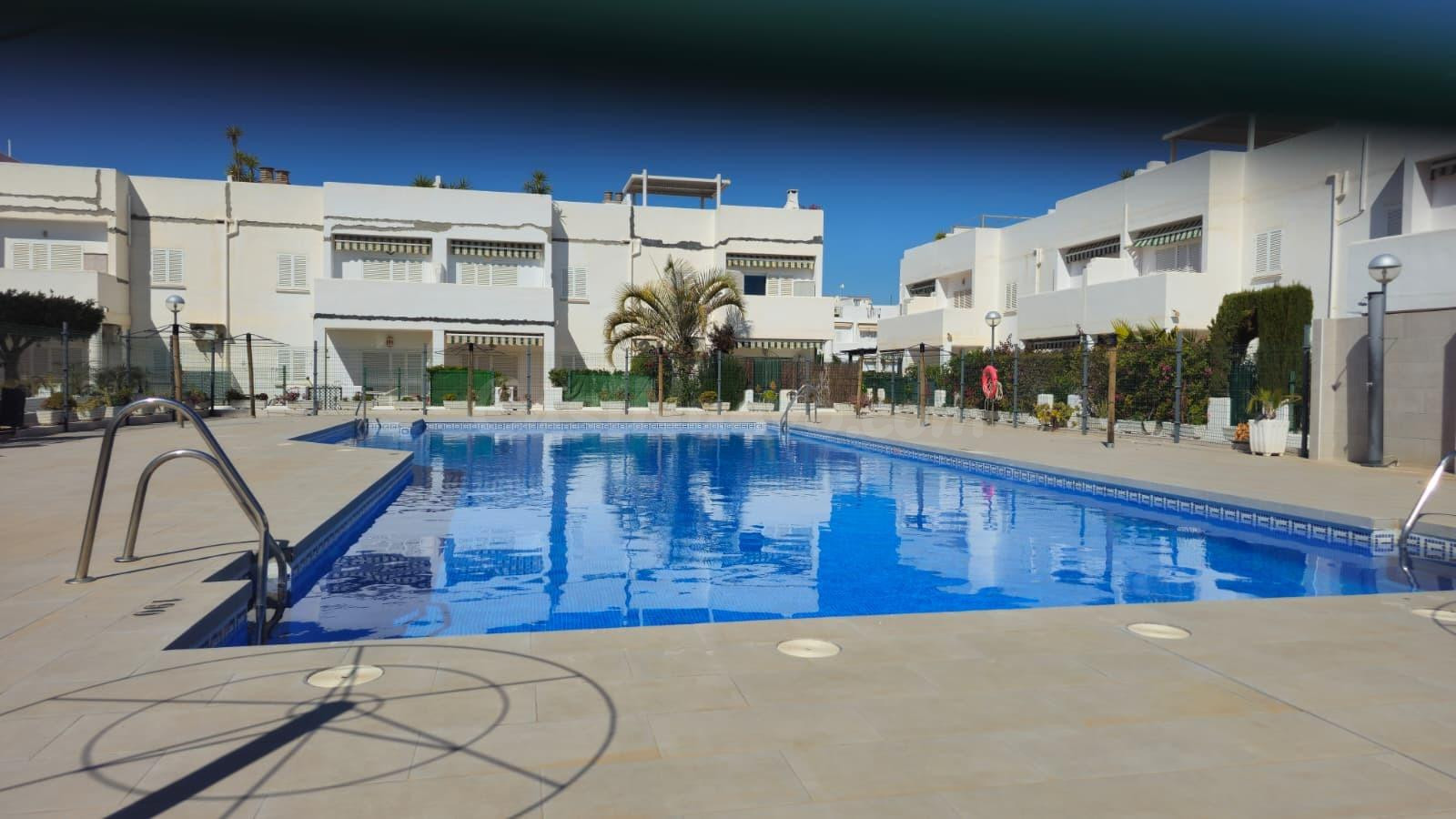 SE VENDE FANTÁSTICA VIVIENDA EN LAS MARINAS DE VERA!!!