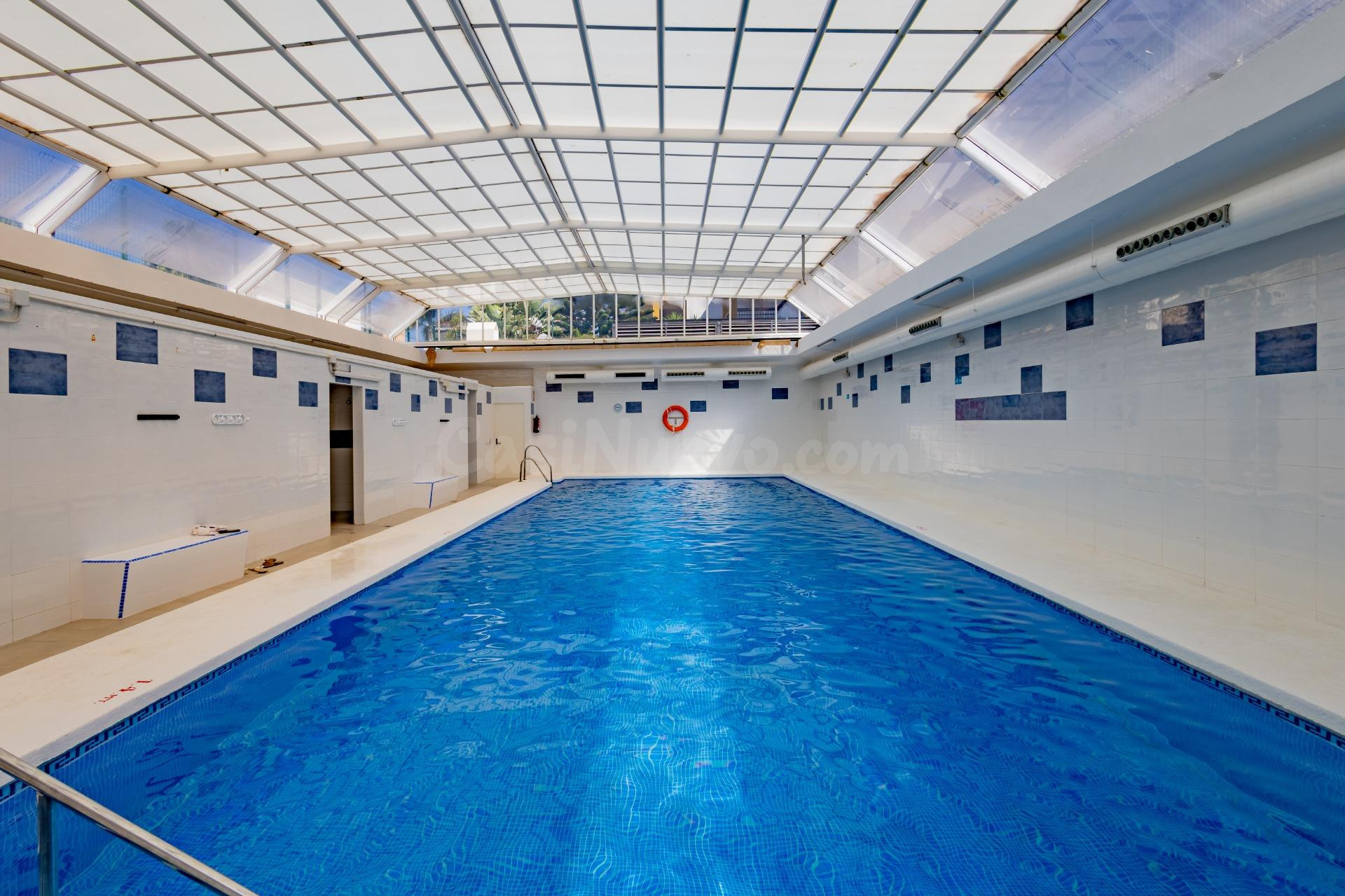 SE VENDE Magnífico apartamento con gran jardín privado en Vera Playa