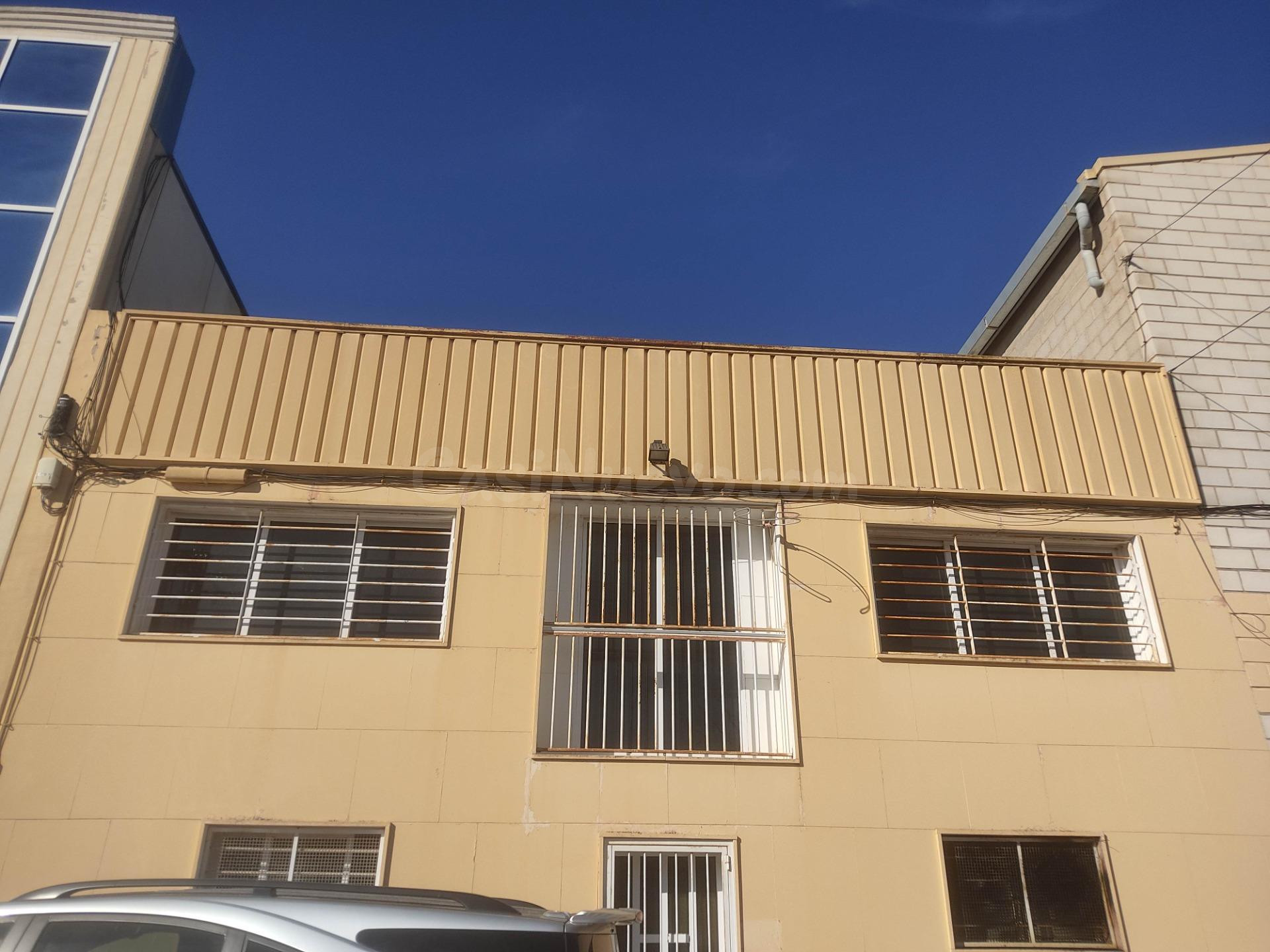OFICINA AMPLIA Y LUMINOSA EN 1ª FASE DEL POLIGONO EL MUGRON