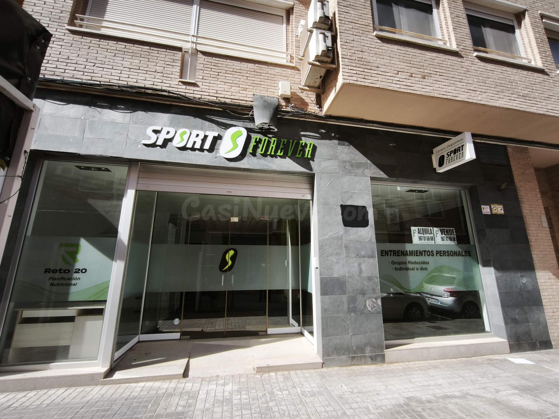 LOCAL COMERCIAL  MUY CENTRICO TOTALMENTE ACONDICIONADO
