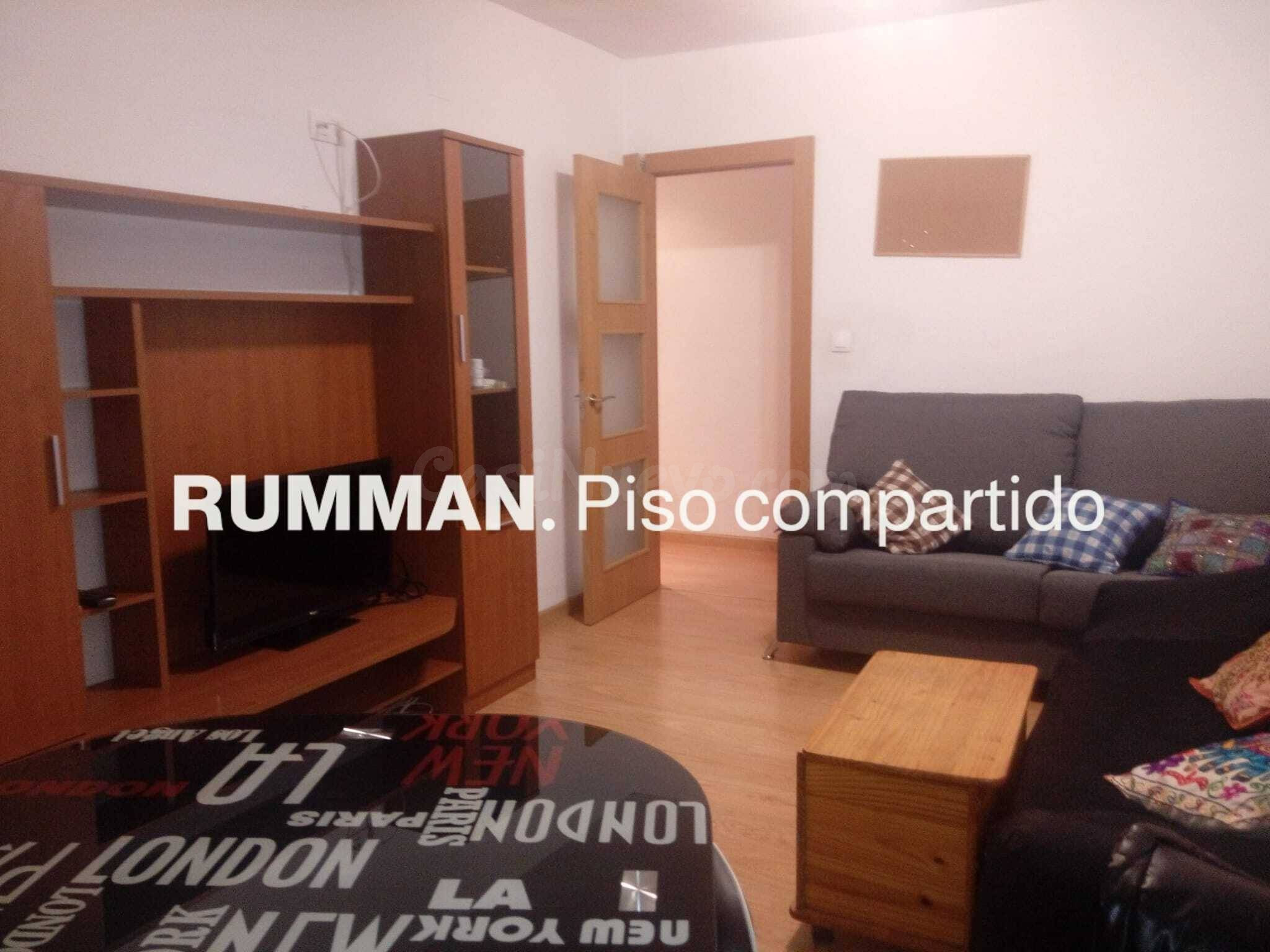 EST/ Piso de CUATRO dormitorios para ESTUDIANTES en zona Ciencias