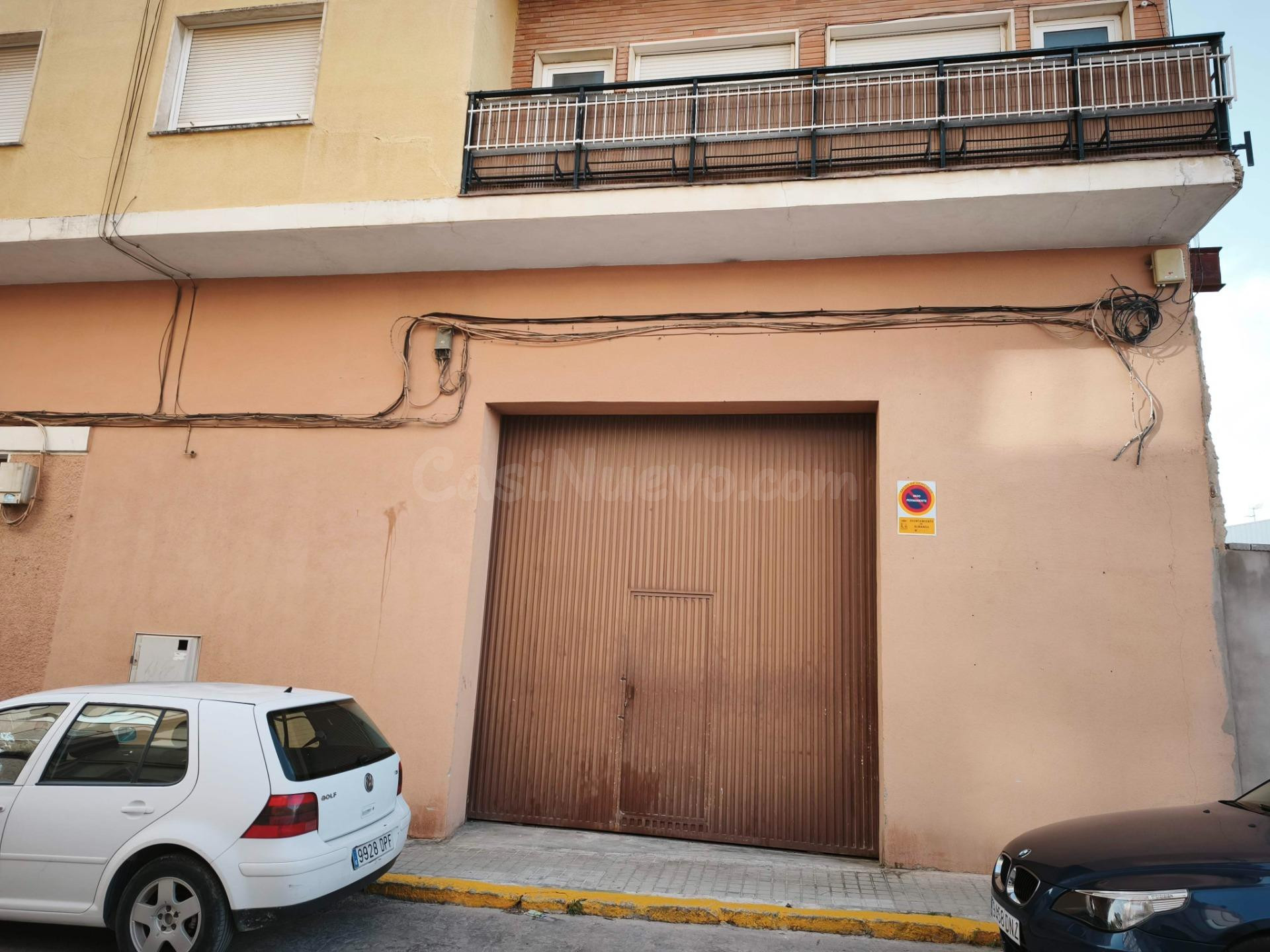 LOCAL COMERCIAL EN BARRIO SAN ISIDRO