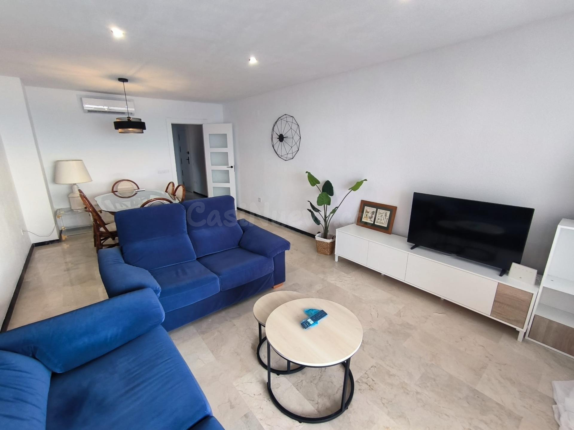 Alquiler de Temporada en  primera línea de playa Poniente - www.inmobiliarialesdunes.com