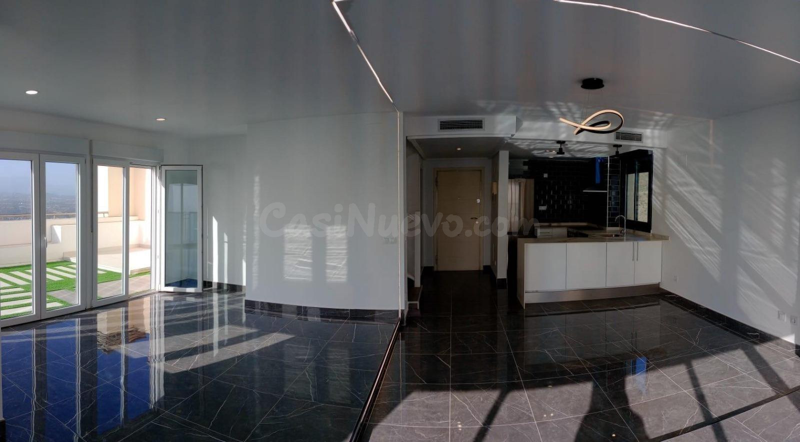 Precioso Atico Duplex en zona Rincon de Loix. 2 Habitacioes, 2 baños, reformado. 2 plazas de garaje.