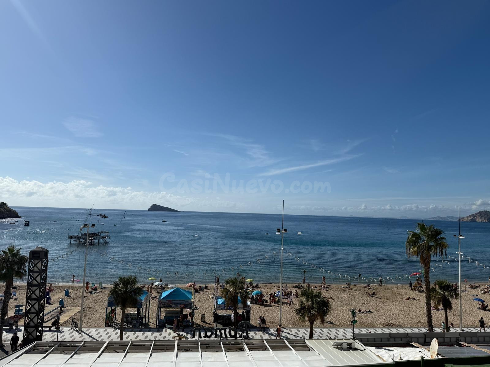 PISO EN PRIMERA LÍNEA DE LEVANTE