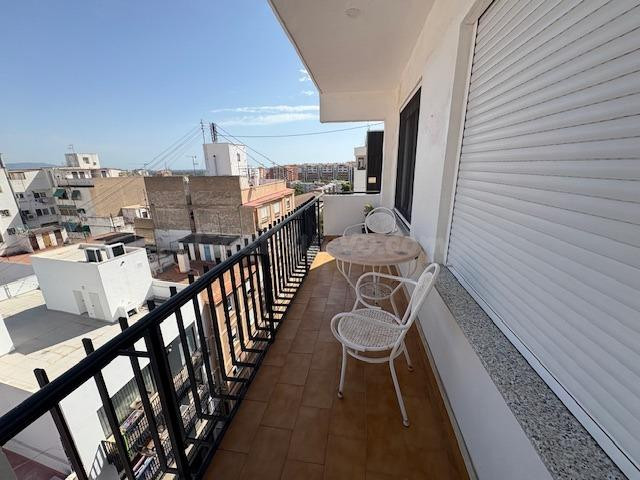 Sensacional piso en alquiler en Castellón de cuatro habitaci
