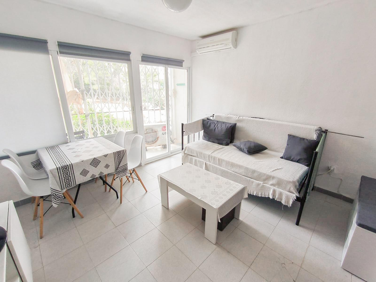 Apartamento de 3 dorm. y 1 baño en zona Rincón de Loix - www.inmobiliarialesdunes.com