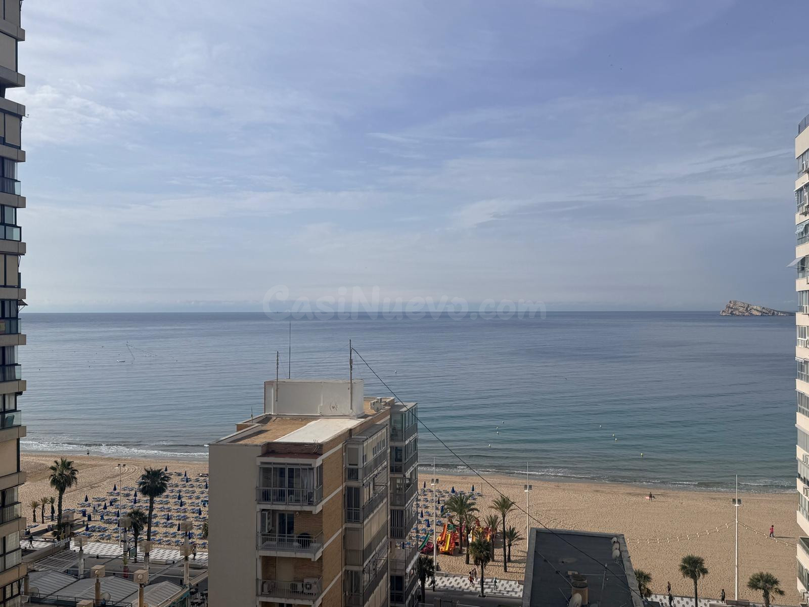 Piso de 3 dorm. con vistas al mar en segunda línea con acceso a la primera línea de playa de Levante - www.inmobiliarialesdunes.com