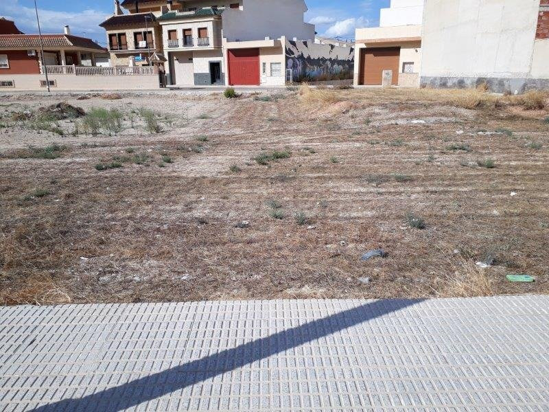 PARCELA URBANA EN ZONA CENTRO MEDICO Y COLEGIOS DE COX