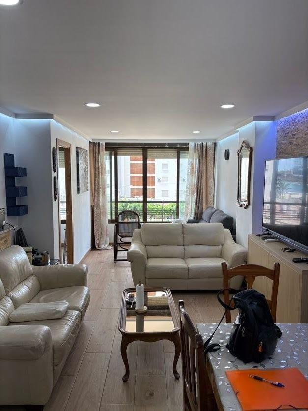 Apartamento reformado en zona de Levante, con parking comunitario