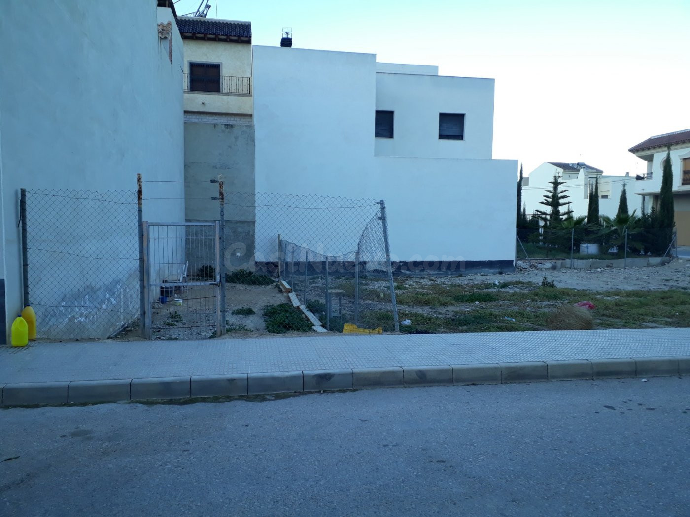 PARCELA URBANA EN ZONA COLEGIOS DE COX